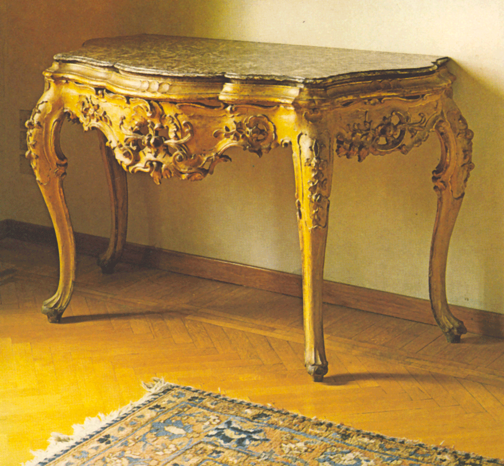 17th-century-French-console.gif (597213 bytes)